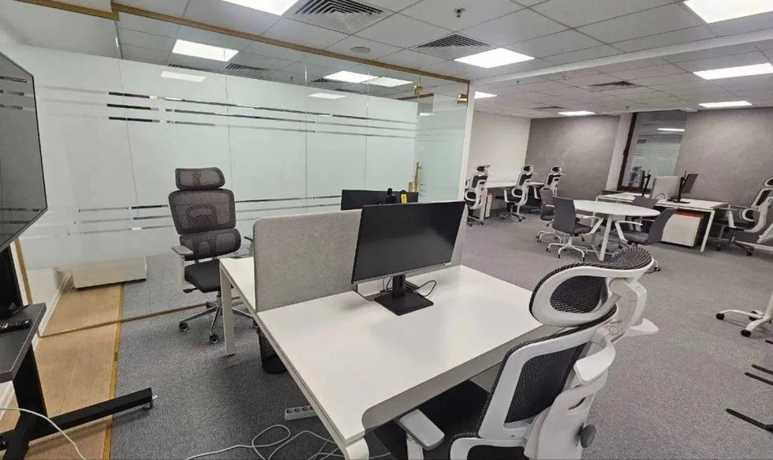 Фото Орендувати офіс, Богдана Хмельницького вул. 19-21 Київ в довгострокову оренду, ціна: 18 $, код 4207