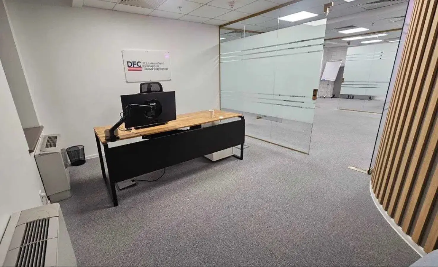 Фото Орендувати офіс, Богдана Хмельницького вул. 19-21 Київ в довгострокову оренду, ціна: 18 $, код 4207