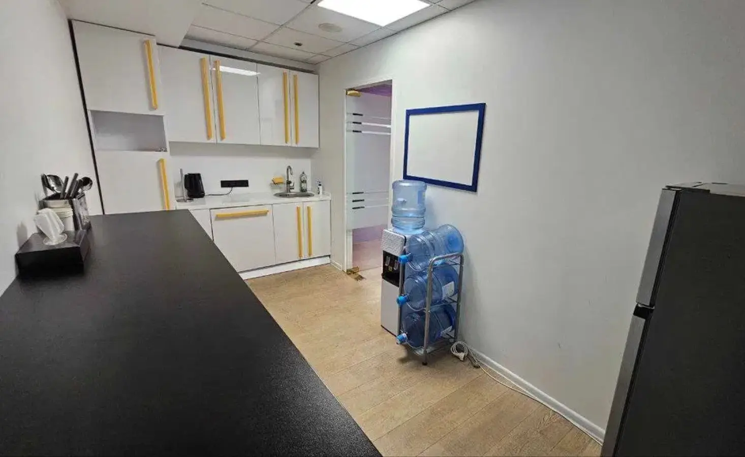 Фото Орендувати офіс, Богдана Хмельницького вул. 19-21 Київ в довгострокову оренду, ціна: 18 $, код 4207