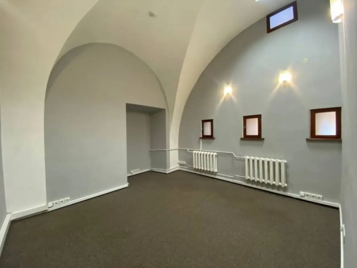 Фото Орендувати офіс, Рибальська вул.  Київ в довгострокову оренду, ціна: 500 UAH, код 4213