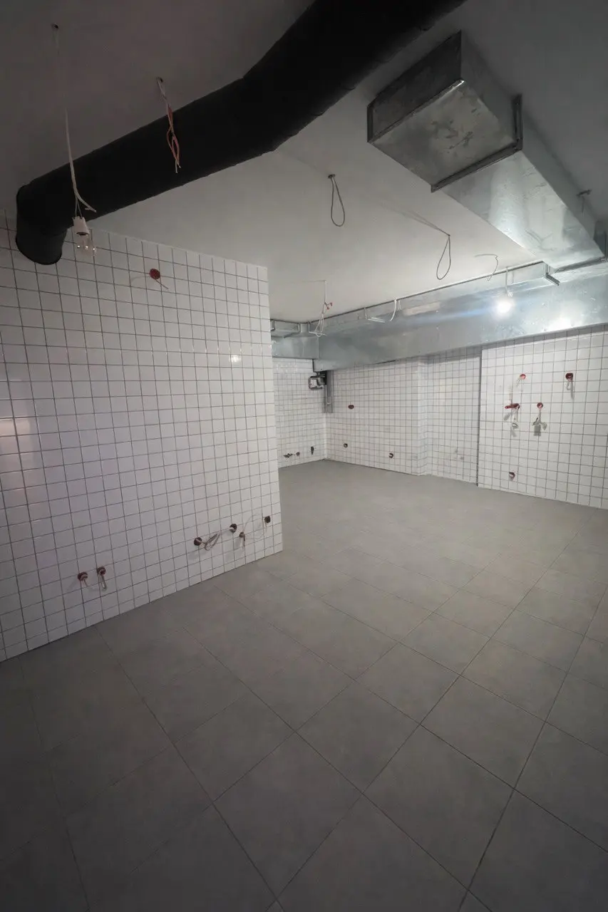 Фото Продаю коммерческую недвижимость, 106 кв. м, Независимости ул. 36 Ивано-Франковск, цена: 167000 $, код 4214