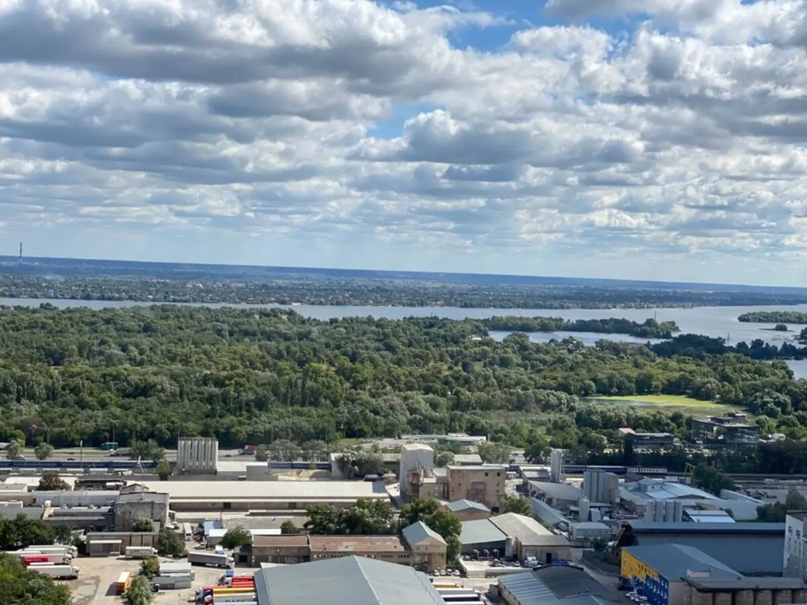 Фото Selling a 3-room apartment, 93 sq.m., Motornyi lane  Kyiv, price: 102000 $, code 4232