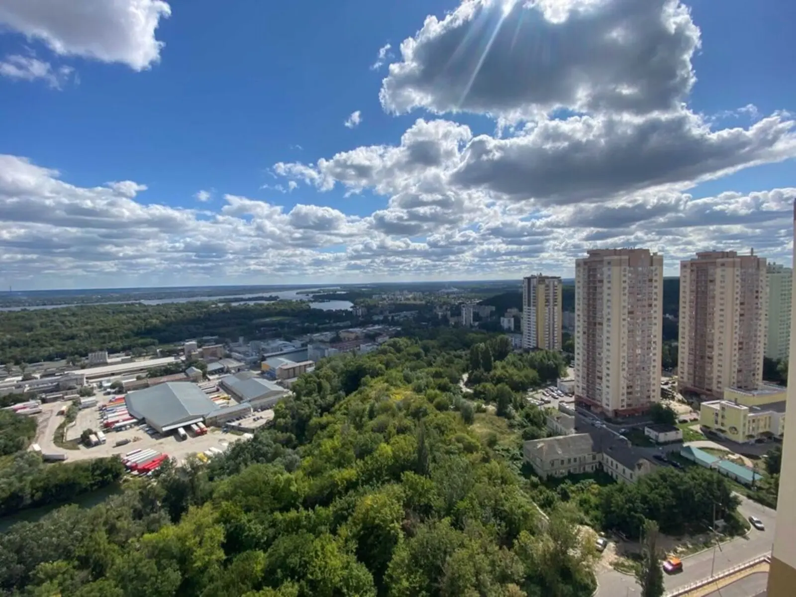 Фото Selling a 3-room apartment, 93 sq.m., Motornyi lane  Kyiv, price: 102000 $, code 4232