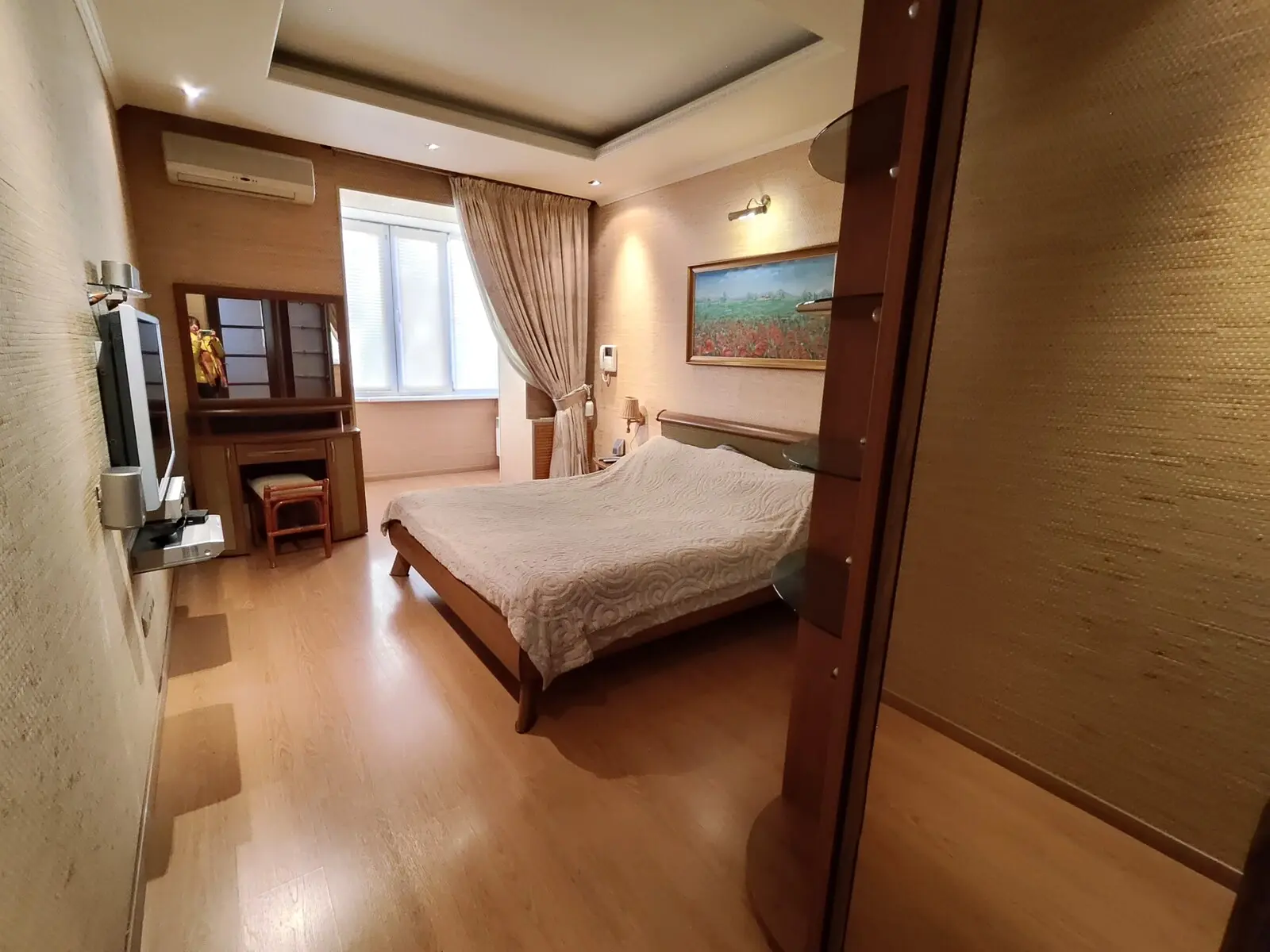 Фото Снять 2-комнатную квартиру, Мечникова ул. 16 Киев в долгосрочную аренду, цена: 800 €, код 4233