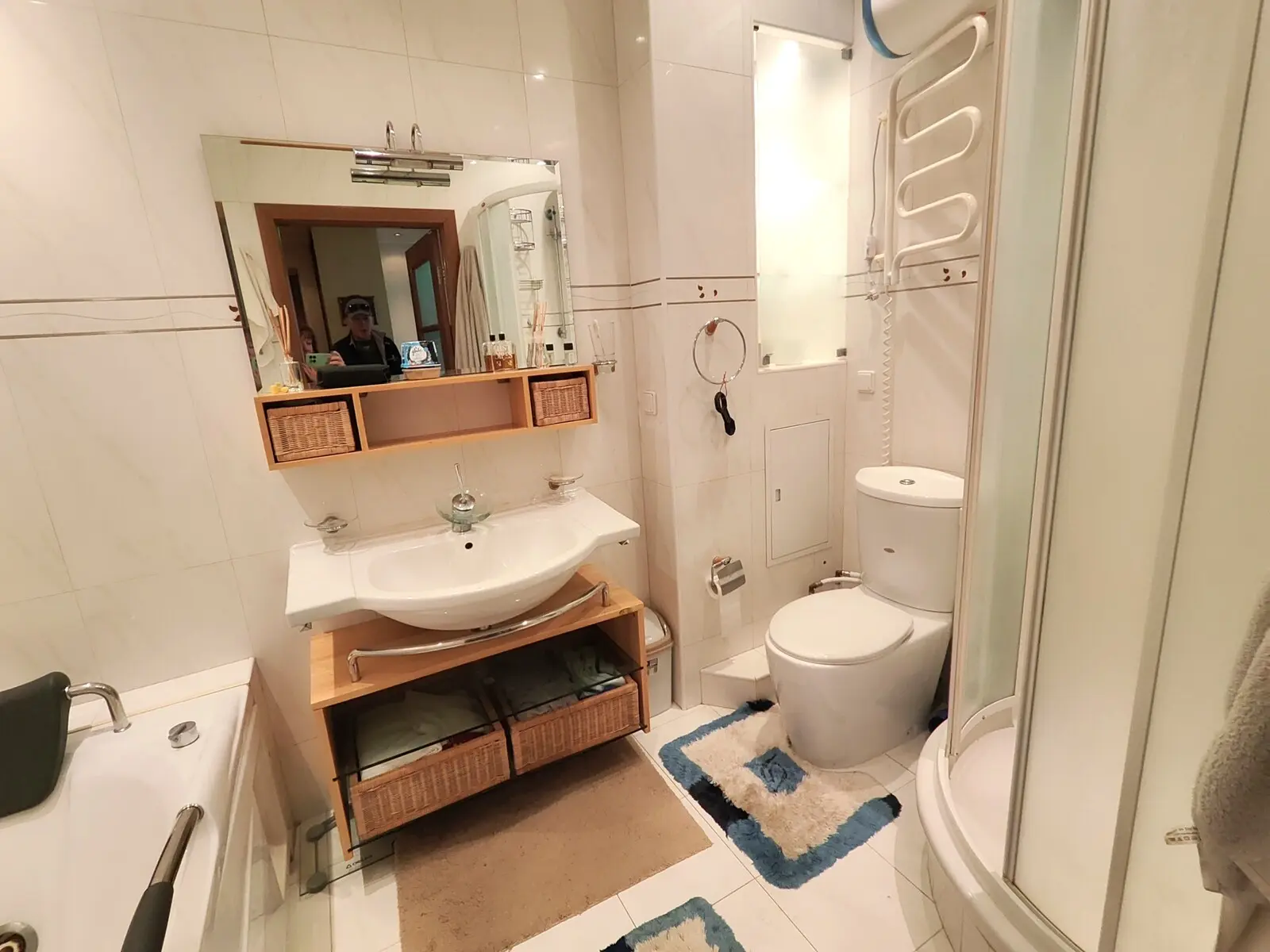 Фото Снять 2-комнатную квартиру, Мечникова ул. 16 Киев в долгосрочную аренду, цена: 800 €, код 4233