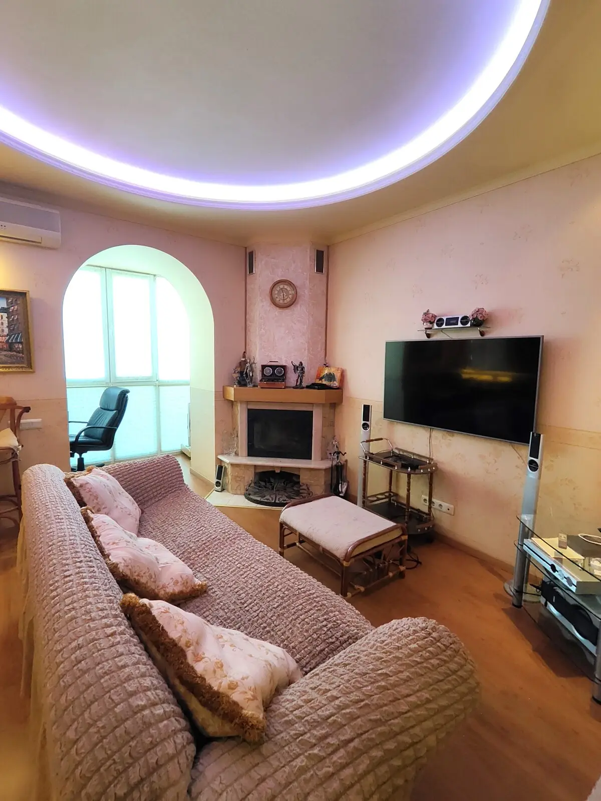 Фото Снять 2-комнатную квартиру, Мечникова ул. 16 Киев в долгосрочную аренду, цена: 800 €, код 4233