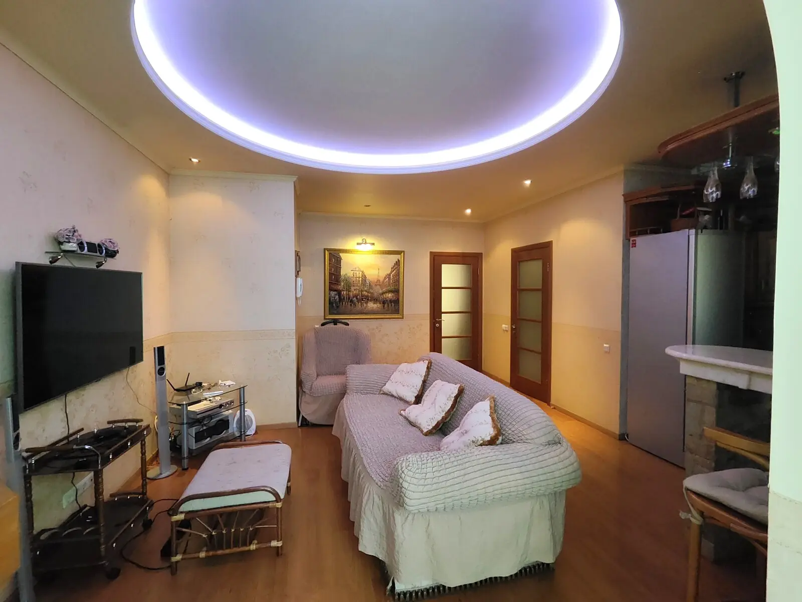 Фото Снять 2-комнатную квартиру, Мечникова ул. 16 Киев в долгосрочную аренду, цена: 800 €, код 4233