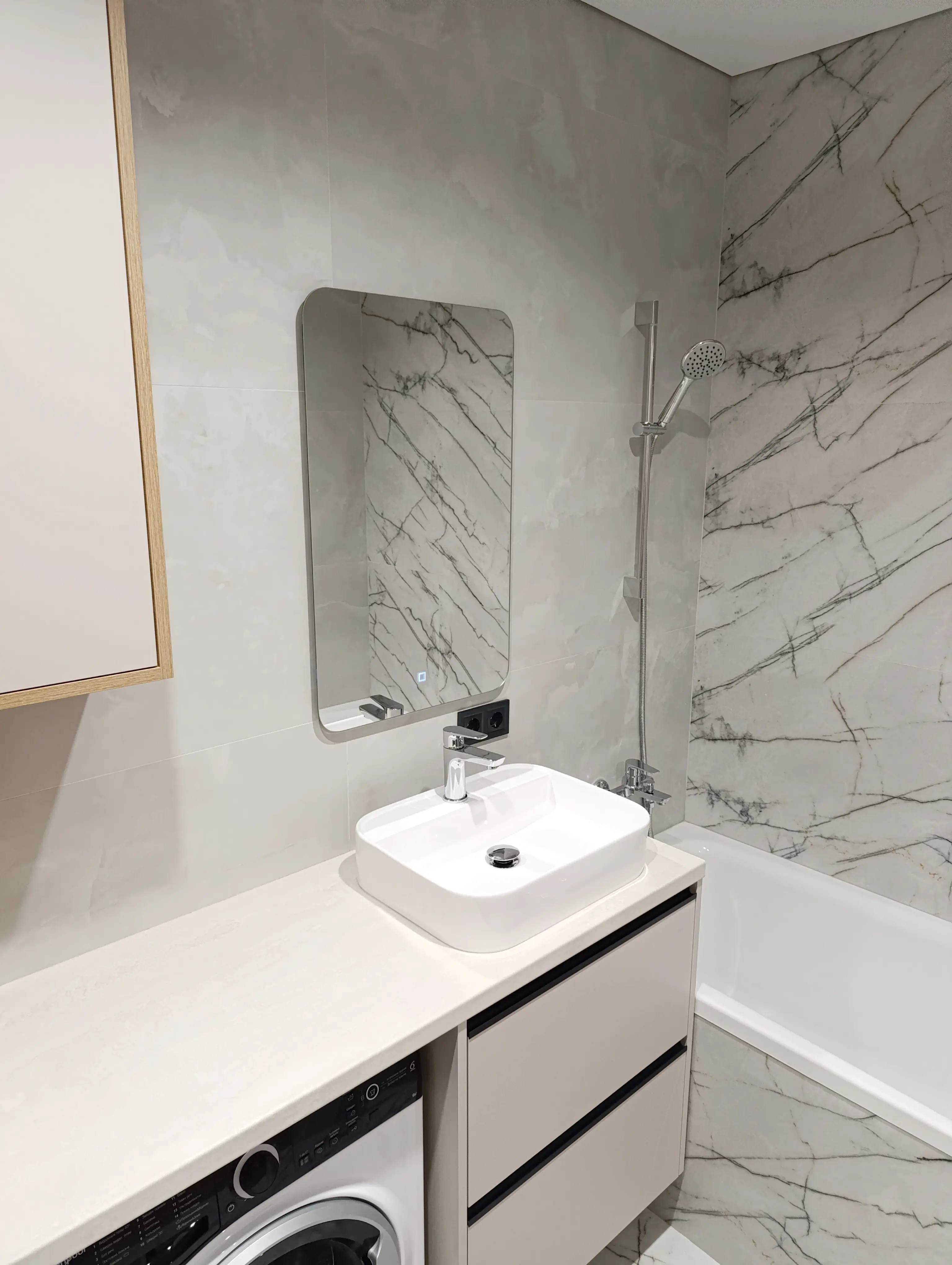 Фото Продаю 1-комнатную квартиру, 41.5 кв. м, Всеволода Змиенко ул.  Киев, цена: 115000 $, код 4240