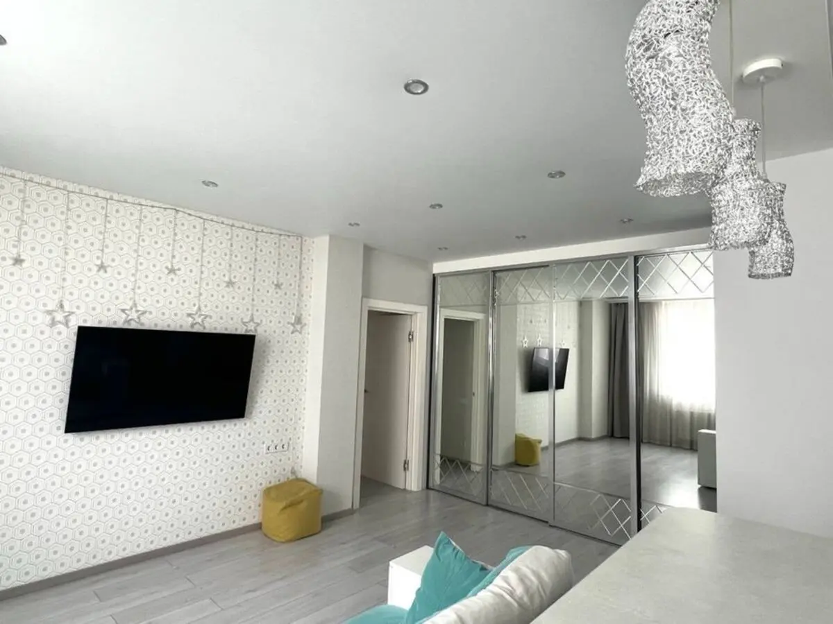 Фото Продаю 3-комнатную квартиру, 83 кв. м, Образования ул. 16 Киев, цена: 143000 $, код 4243