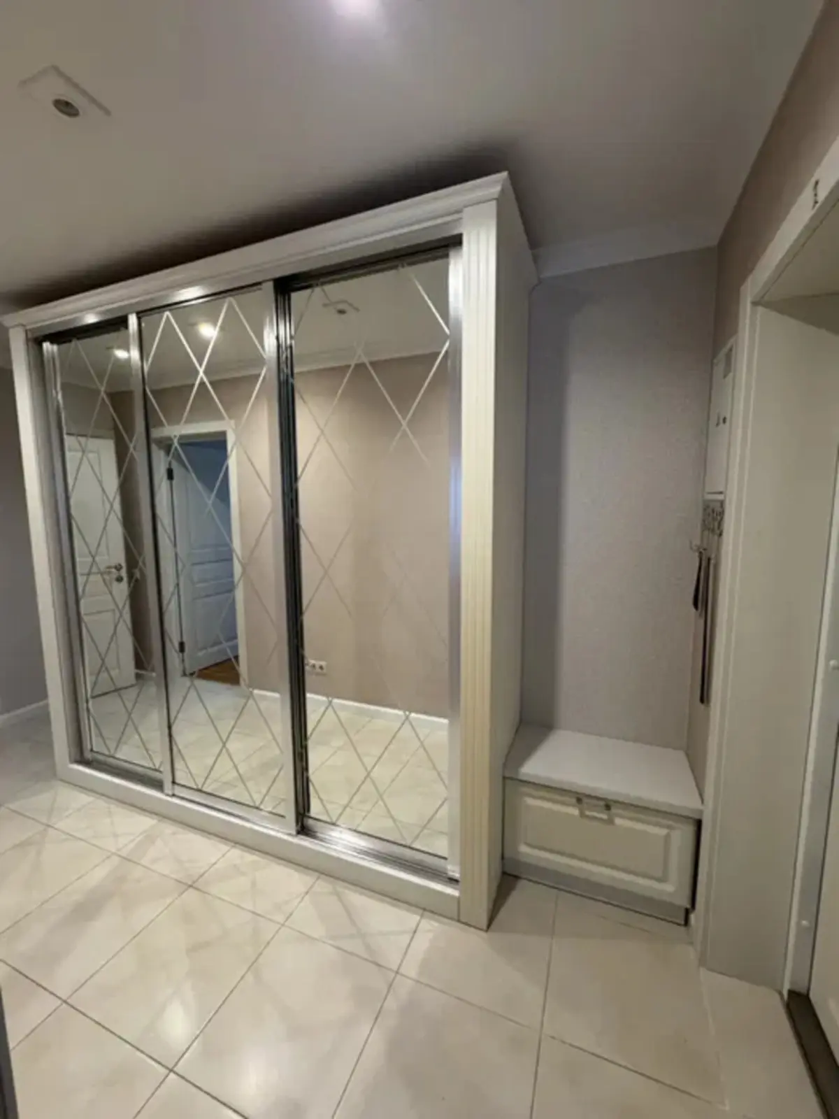 Фото Selling a 2-room apartment, 53 sq.m., Ivana Kotliarevskoho Street (Kulibina Street)  Fastiv, price: 68500 $, code 4244