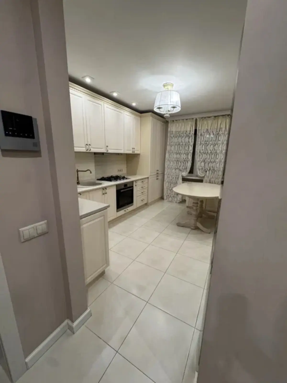 Фото Selling a 2-room apartment, 53 sq.m., Ivana Kotliarevskoho Street (Kulibina Street)  Fastiv, price: 68500 $, code 4244