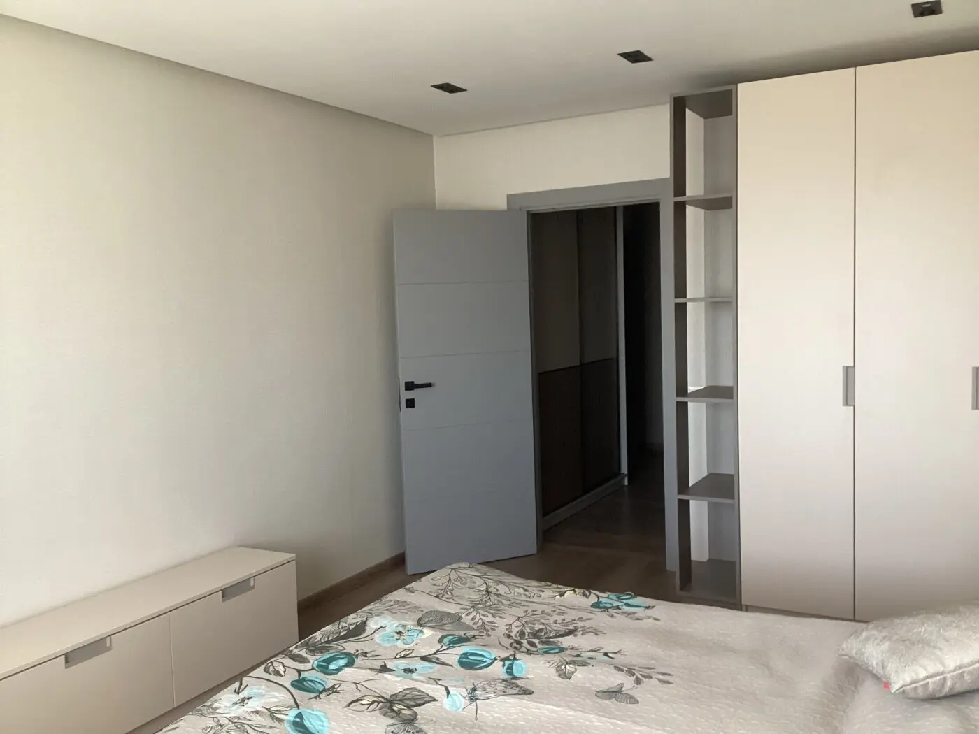 Фото Продаю 2-комнатную квартиру, 72 кв. м, Балтийский пер. 3 Киев, цена: 134900 $, код 4256