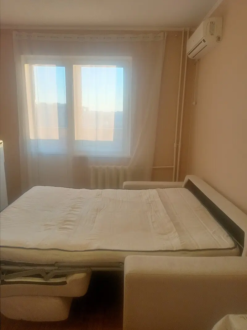 Фото Зняти 1 кімнатну квартиру, Харківське шосе 56 Київ в довгострокову оренду, ціна: 12000 грн, код 4257