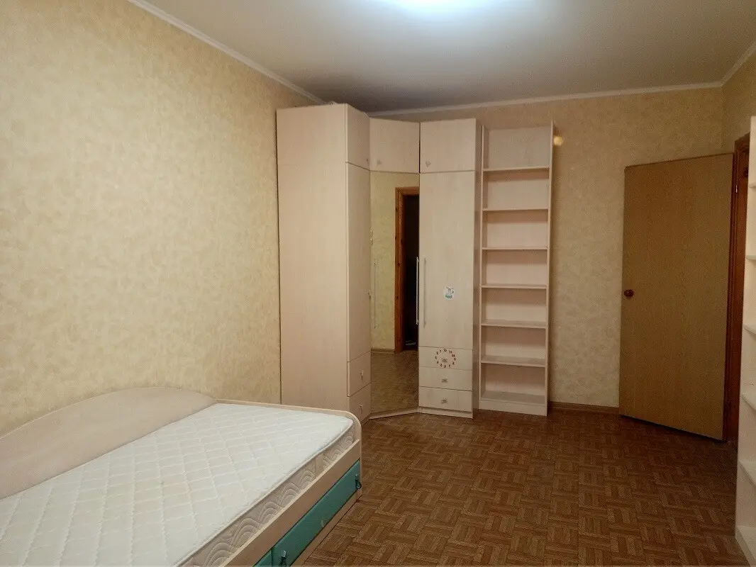 Фото Зняти 1 кімнатну квартиру, Харківське шосе 56 Київ в довгострокову оренду, ціна: 12000 грн, код 4257