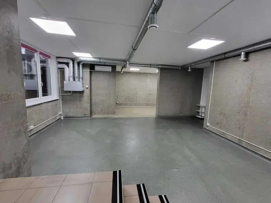 Фото Орендувати офіс, Срібнокільська вул. 1 Київ в довгострокову оренду, ціна: 22000 грн, код 4260