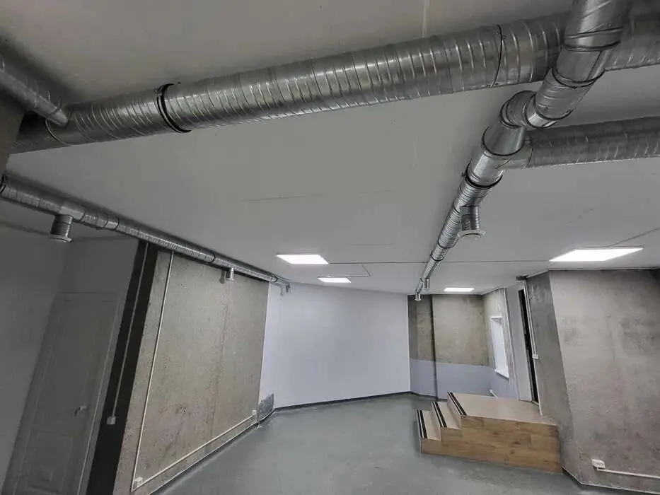 Фото Орендувати офіс, Срібнокільська вул. 1 Київ в довгострокову оренду, ціна: 22000 грн, код 4260