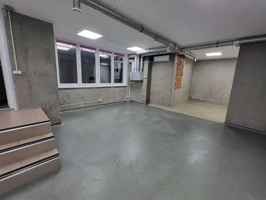 Фото Орендувати офіс, Срібнокільська вул. 1 Київ в довгострокову оренду, ціна: 22000 грн, код 4260