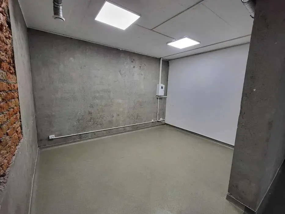 Фото Орендувати офіс, Срібнокільська вул. 1 Київ в довгострокову оренду, ціна: 22000 грн, код 4260