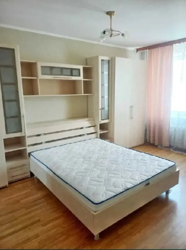 Фото Rent a 2-room apartment, Mykoly Bazhana Avenue 16 Kyiv for long-term rent, price: 18000 грн, code 4261