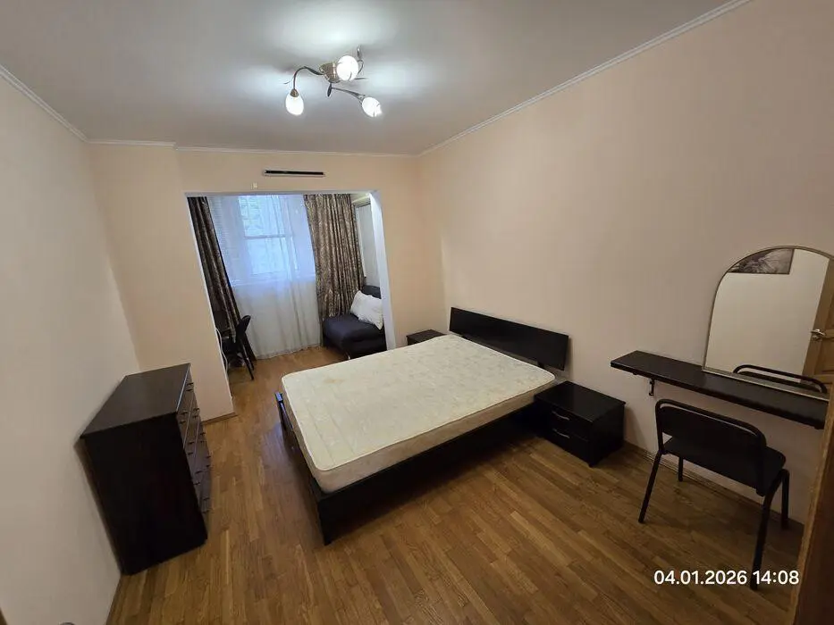 Фото Зняти 3 кімнатну квартиру, Бориса Гмирі вул. 9 Київ в довгострокову оренду, ціна: 25000 грн, код 4263