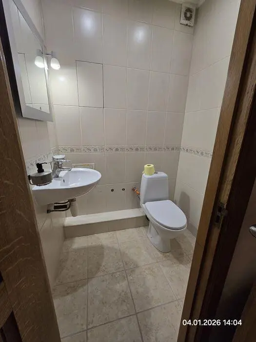 Фото Зняти 3 кімнатну квартиру, Бориса Гмирі вул. 9 Київ в довгострокову оренду, ціна: 25000 грн, код 4263