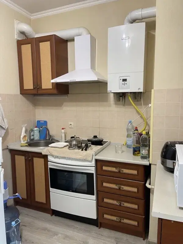 Фото Selling a 1-room apartment, 42 sq.m., Radystiv Street 34ж Kyiv, price: 75000 $, code 4268