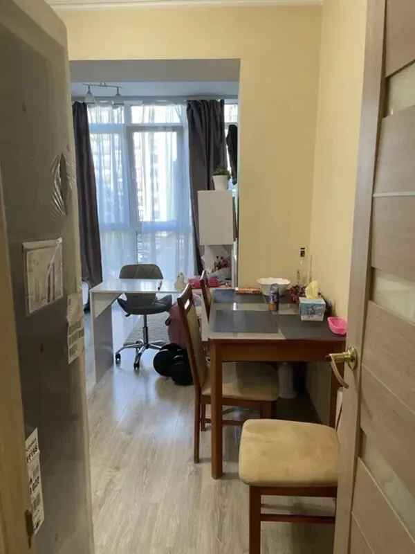 Фото Selling a 1-room apartment, 42 sq.m., Radystiv Street 34ж Kyiv, price: 75000 $, code 4268