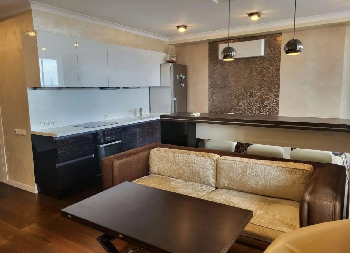 Фото Снять 2-комнатную квартиру, Юрия Шумского ул. 1 Киев в долгосрочную аренду, цена: 30964 грн, код 4270