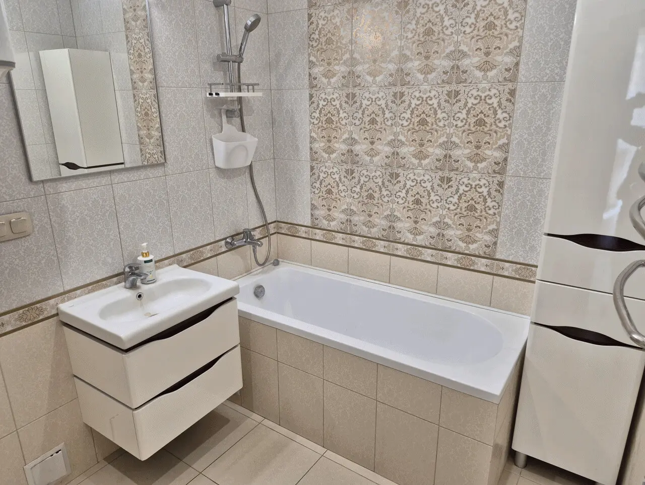 Фото Rent a 1-room apartment, Topoleva Street 2/1 Hatne for long-term rent, price: 16000 грн, code 4271