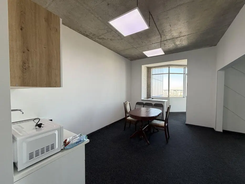 Фото Орендувати офіс, Микільсько-Слобідська вул.  Київ в довгострокову оренду, ціна: 55900 грн, код 4272