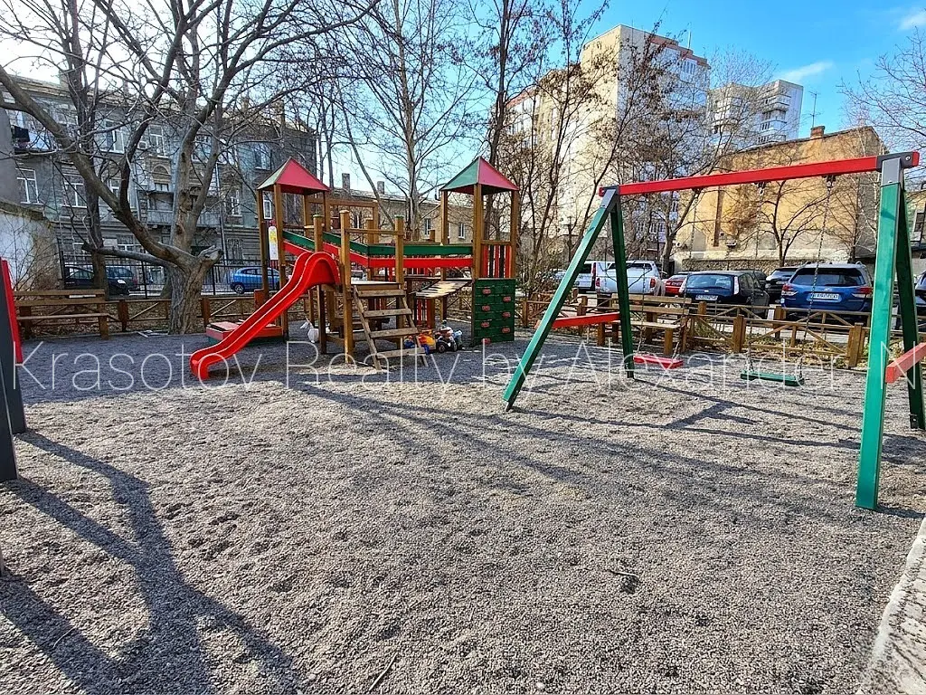 Фото Снять 3-комнатную квартиру, Садиковская ул. 31 Одесса в долгосрочную аренду, цена: 15000 UAH, код 4273