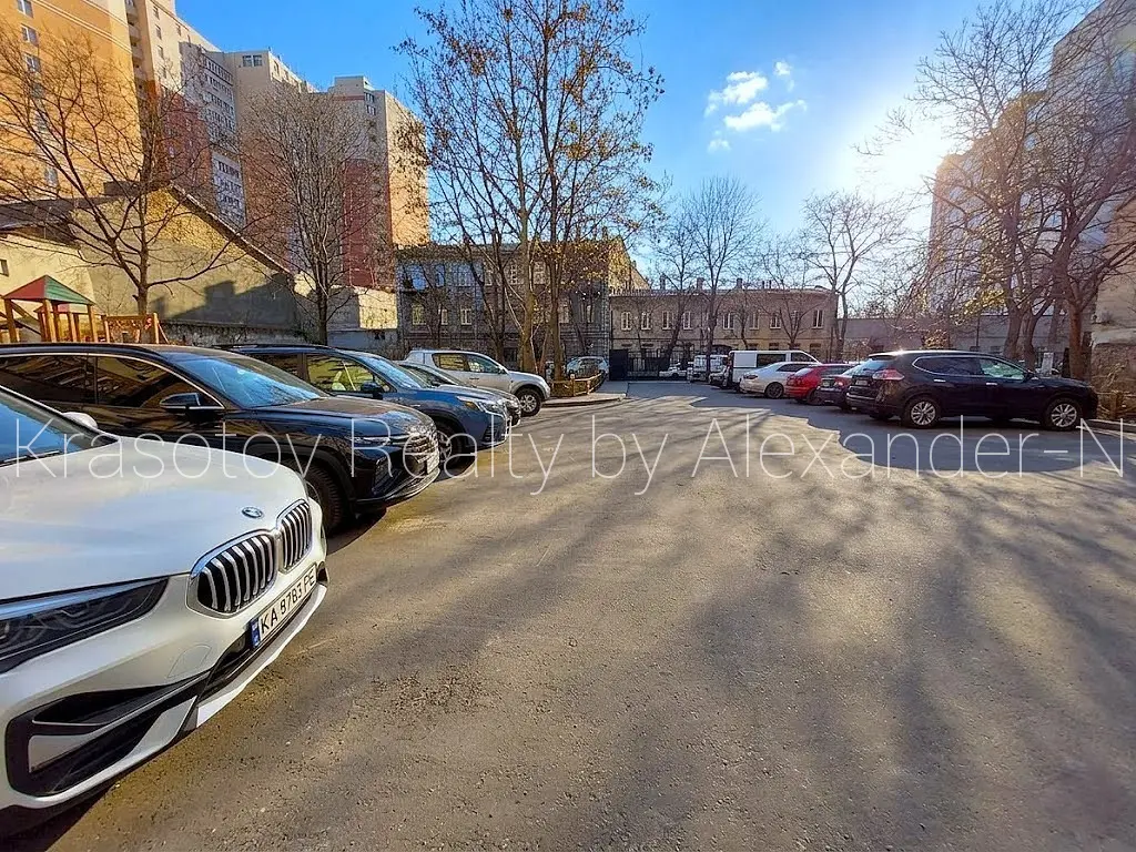 Фото Снять 3-комнатную квартиру, Садиковская ул. 31 Одесса в долгосрочную аренду, цена: 15000 UAH, код 4273