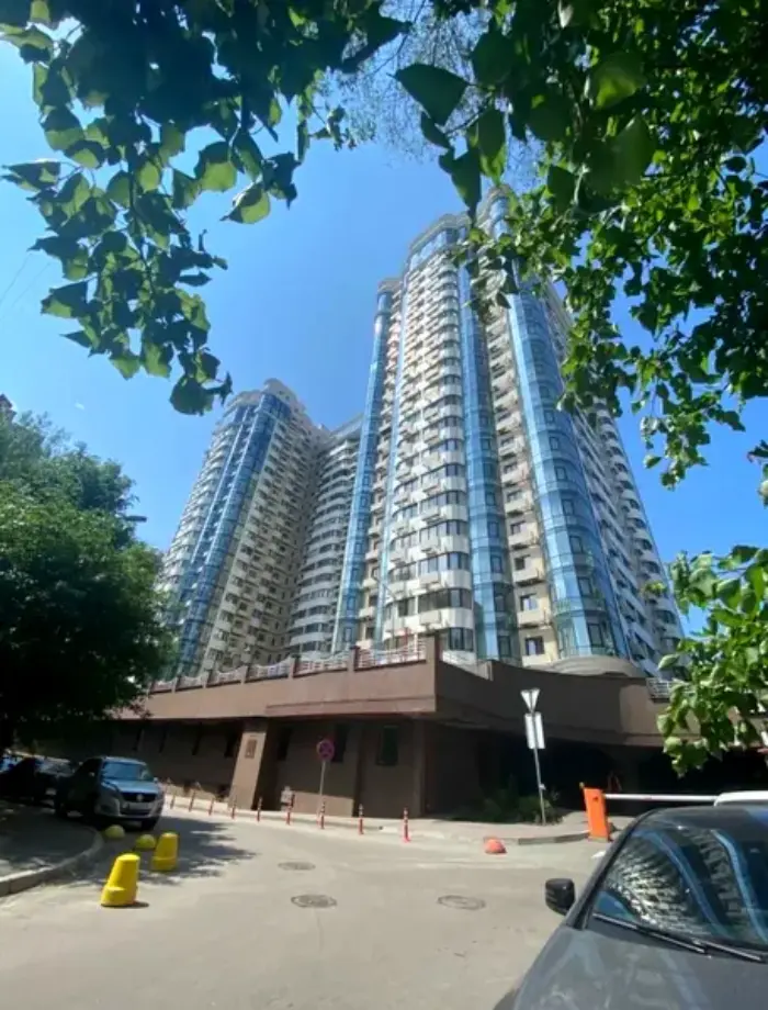 Фото Орендувати офіс, Андрія Верхогляда вул. (Михайла Драгомирова) 2а Київ в довгострокову оренду, ціна: 1000 $, код 4279