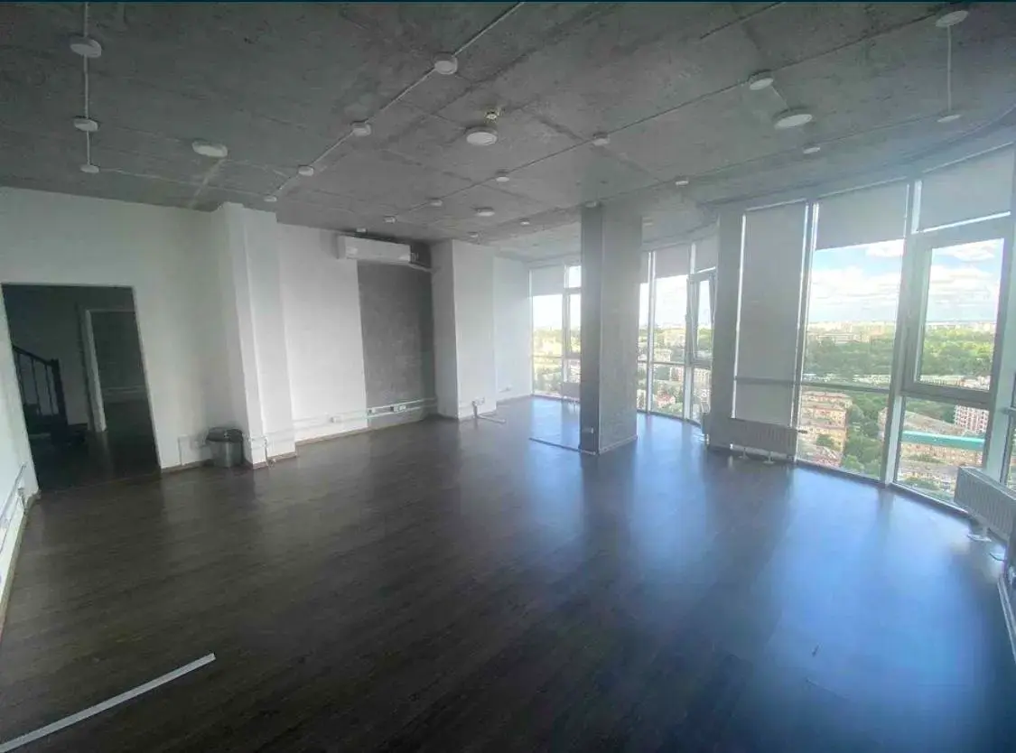 Фото Орендувати офіс, Андрія Верхогляда вул. (Михайла Драгомирова) 2а Київ в довгострокову оренду, ціна: 1200 $, код 4280