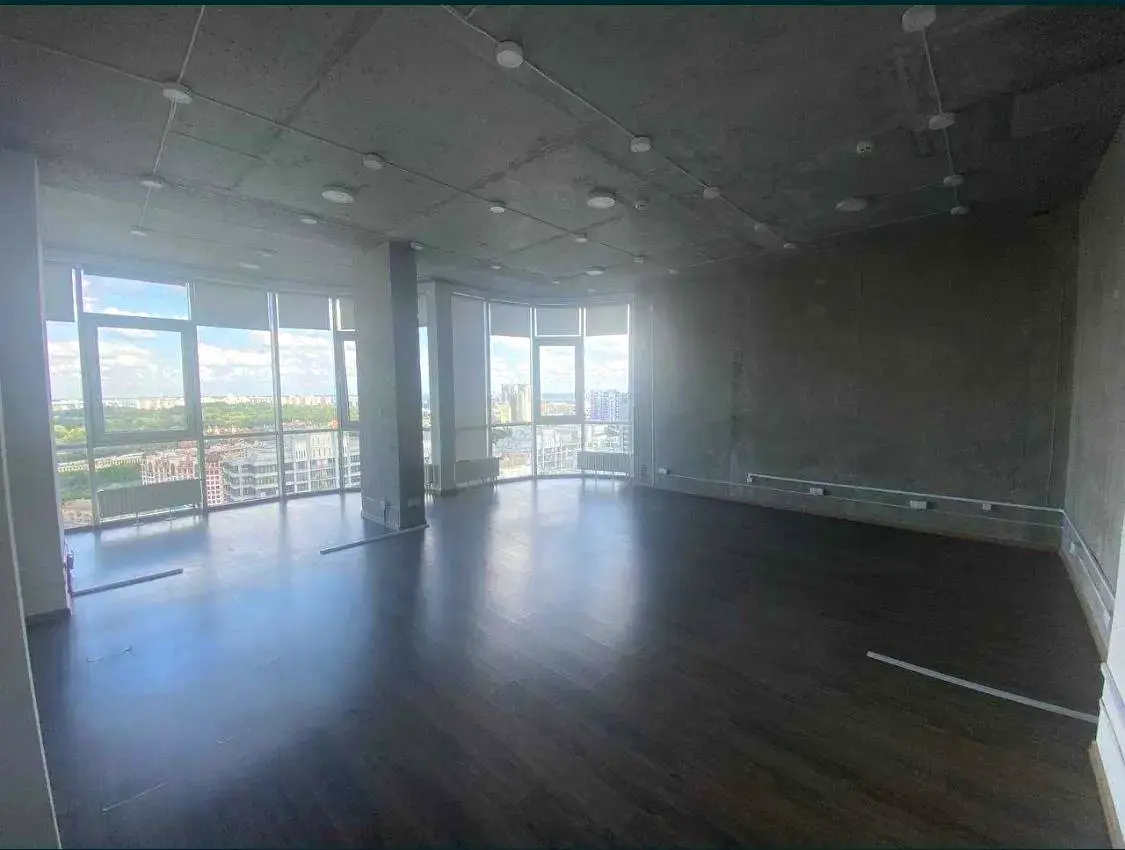 Фото Орендувати офіс, Андрія Верхогляда вул. (Михайла Драгомирова) 2а Київ в довгострокову оренду, ціна: 1200 $, код 4280