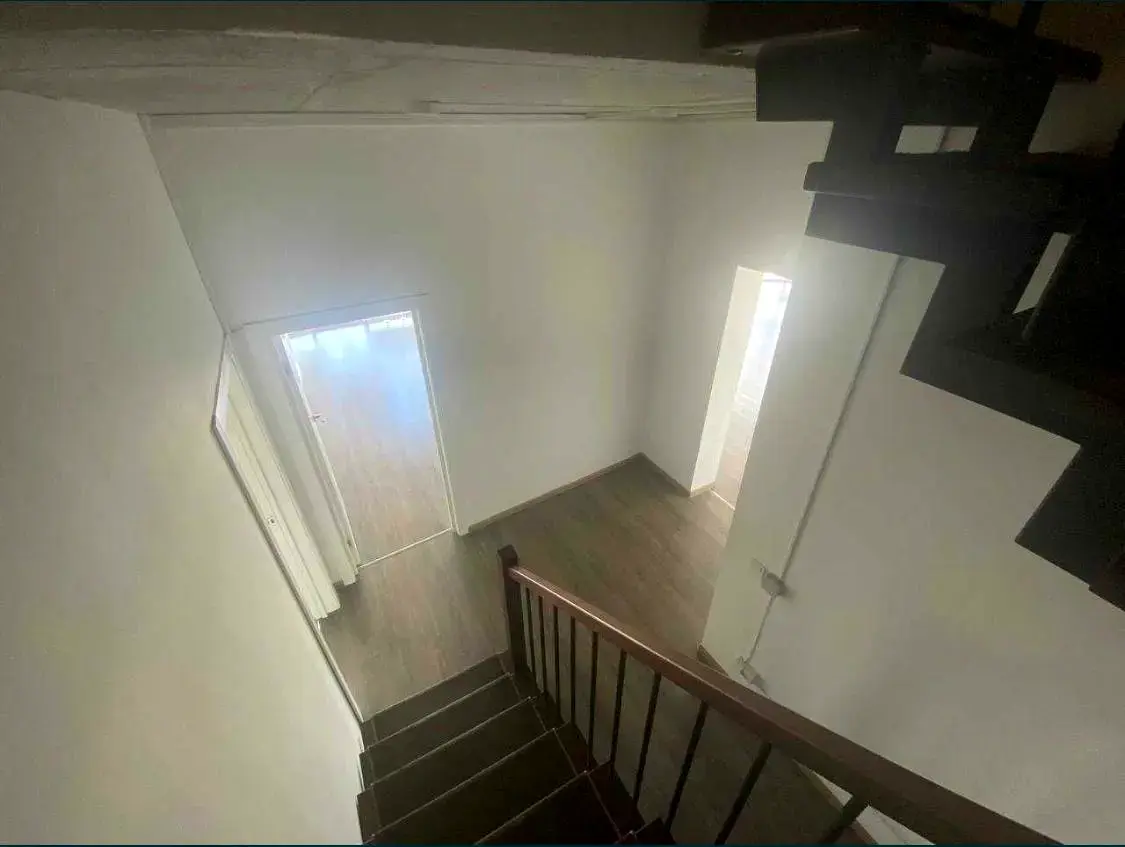 Фото Орендувати офіс, Андрія Верхогляда вул. (Михайла Драгомирова) 2а Київ в довгострокову оренду, ціна: 1200 $, код 4280