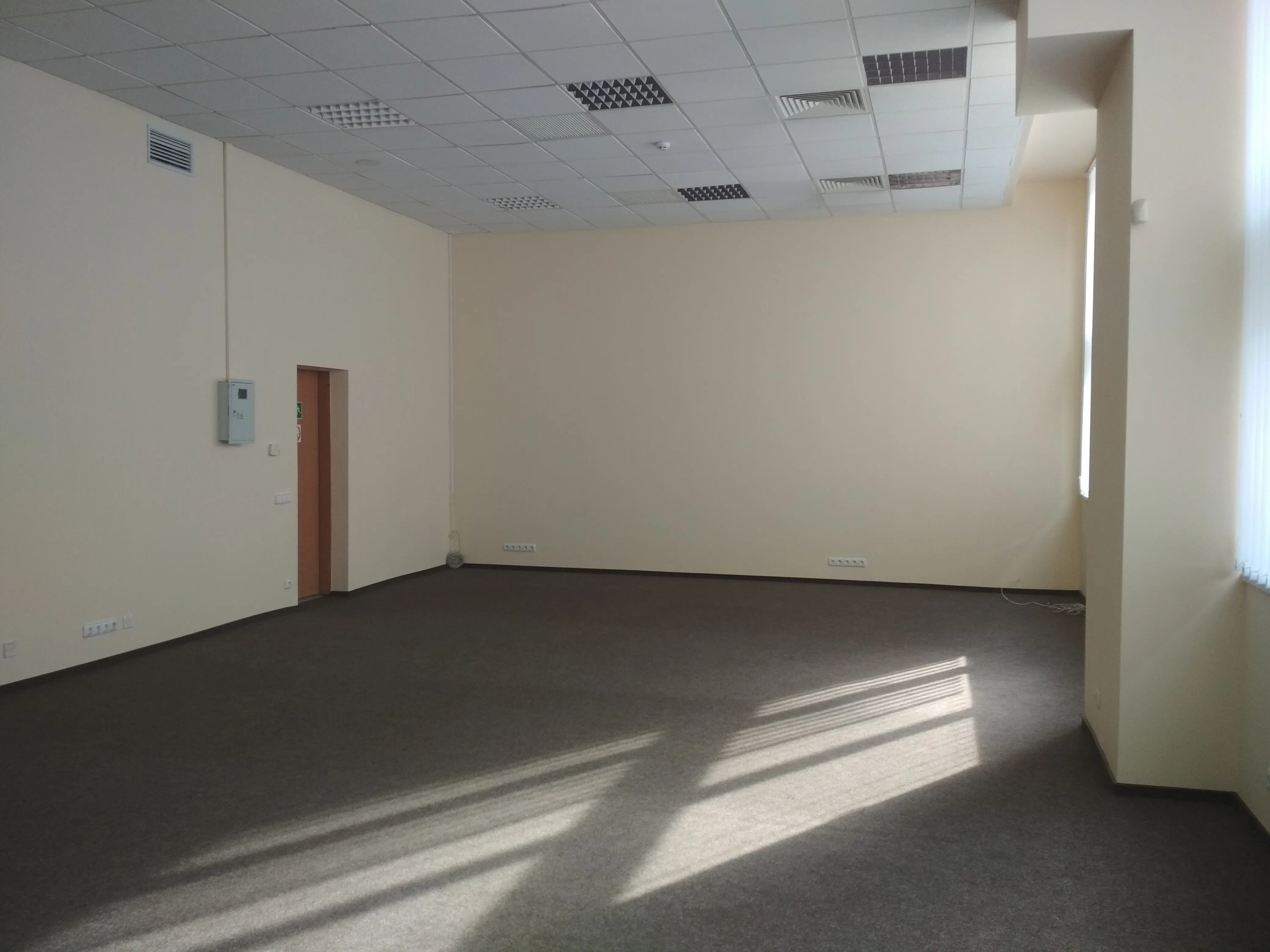 Фото Орендувати офіс, Шолуденка вул. 3 Київ в довгострокову оренду, ціна: 16 $, код 4274