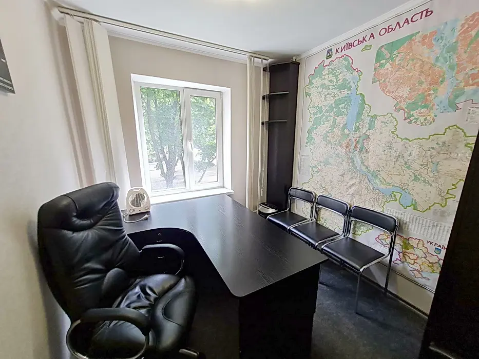 Фото Rent an office, Husovskoho Street 2 Kyiv for long-term rent, price: 16000 UAH, code 4296