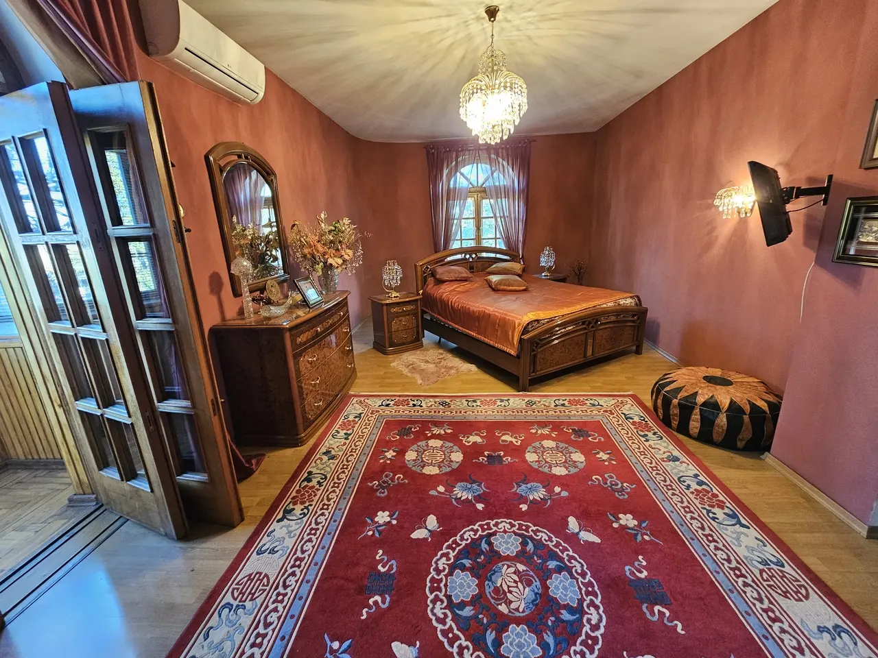 Фото Selling a 3-room apartment, 150 sq.m., Yuriia Savchenka Street 1а Dnipro, price: 99000 $, code 4298