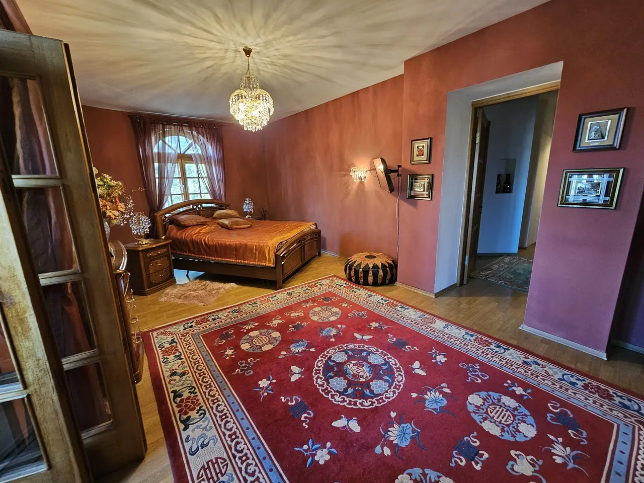 Фото Selling a 3-room apartment, 150 sq.m., Yuriia Savchenka Street 1а Dnipro, price: 99000 $, code 4298