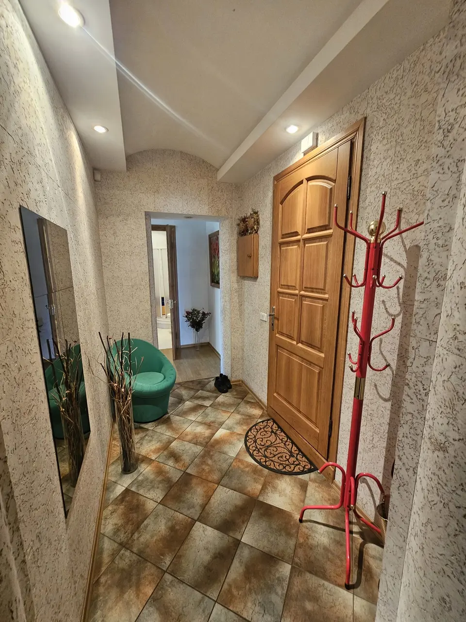 Фото Selling a 3-room apartment, 150 sq.m., Yuriia Savchenka Street 1а Dnipro, price: 99000 $, code 4298