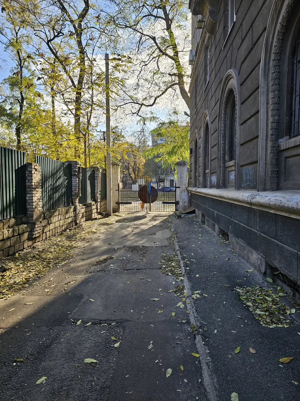 Фото Selling a 3-room apartment, 150 sq.m., Yuriia Savchenka Street 1а Dnipro, price: 99000 $, code 4298