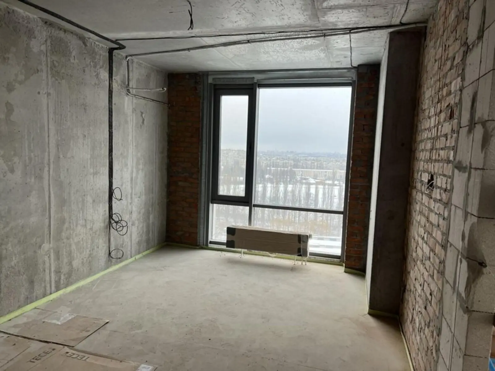 Фото Selling a 2-room apartment, 70 sq.m., Akademika Zabolotnoho Street  Kyiv, price: 125000 $, code 4299