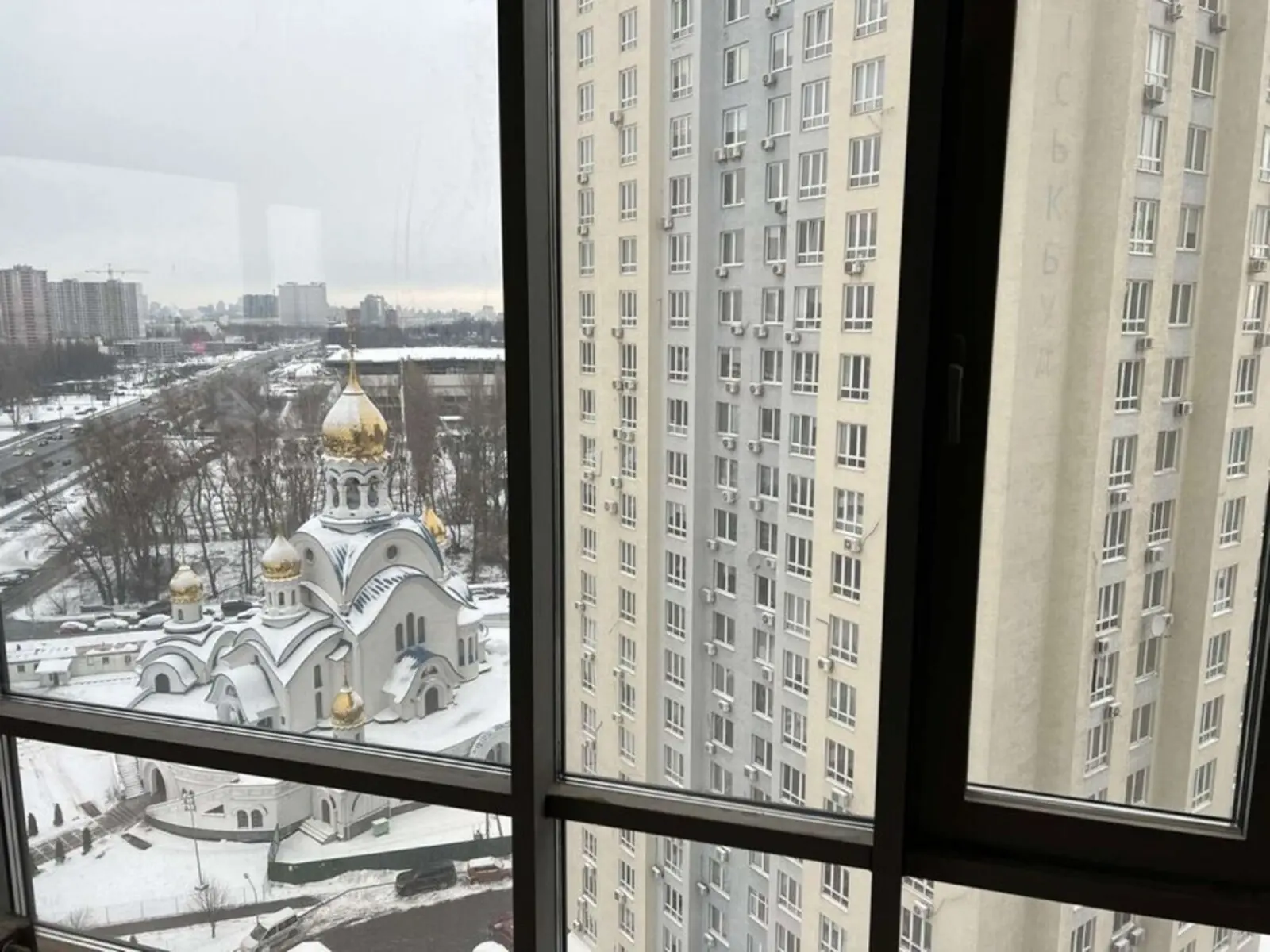 Фото Selling a 2-room apartment, 70 sq.m., Akademika Zabolotnoho Street  Kyiv, price: 125000 $, code 4299