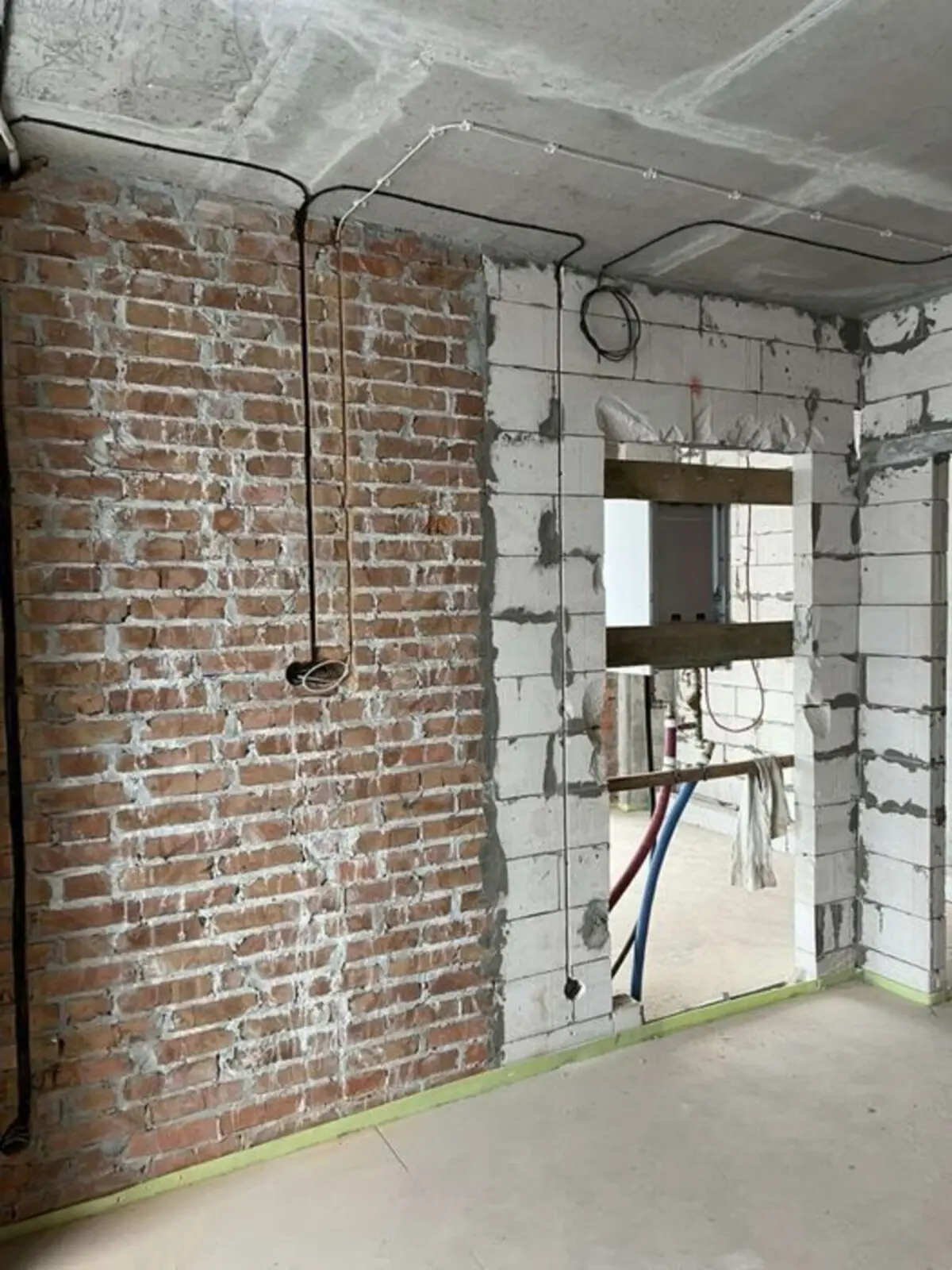 Фото Selling a 2-room apartment, 70 sq.m., Akademika Zabolotnoho Street  Kyiv, price: 125000 $, code 4299