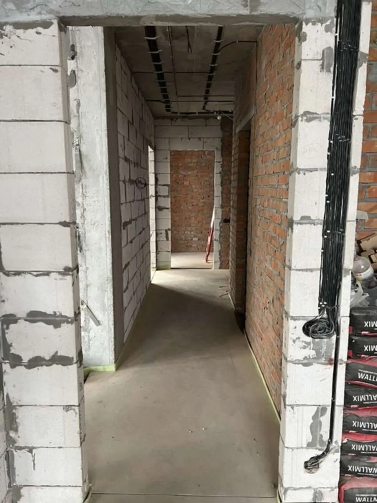 Фото Selling a 2-room apartment, 70 sq.m., Akademika Zabolotnoho Street  Kyiv, price: 125000 $, code 4299