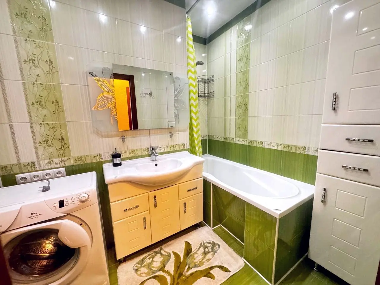 Фото Selling a 3-room apartment, 100 sq.m., 8-ho Bereznia Street 9а Slobozhanske, price: 105000 $, code 4301