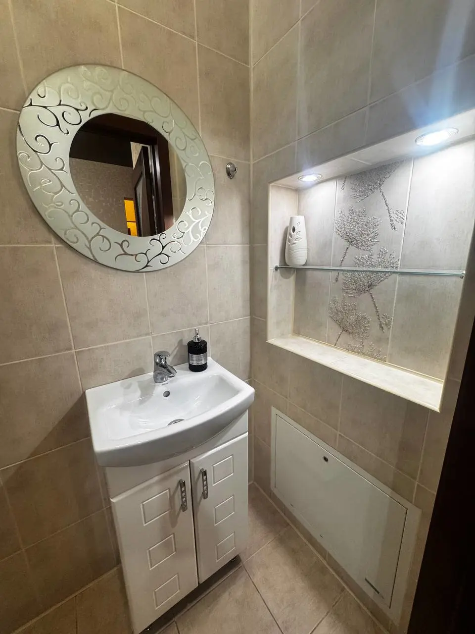 Фото Selling a 3-room apartment, 100 sq.m., 8-ho Bereznia Street 9а Slobozhanske, price: 105000 $, code 4301