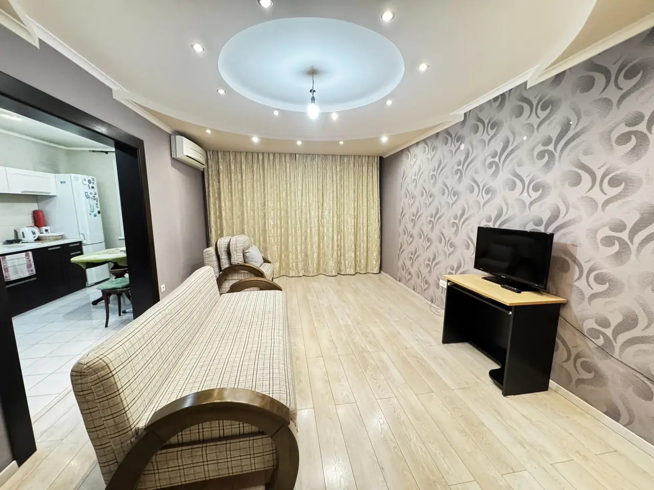 Фото Продаю 3 кімнатну квартиру, 101 кв. м, 8-го Березня вул.  Слобожанське, ціна: 82000 $, код 4303