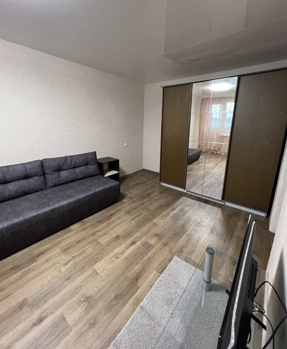 Фото Продаю 1 кімнатну квартиру, 33 кв. м, Слобожанський просп. (Газети «Правда») 8/4 Дніпро, ціна: 27000 $, код 4304